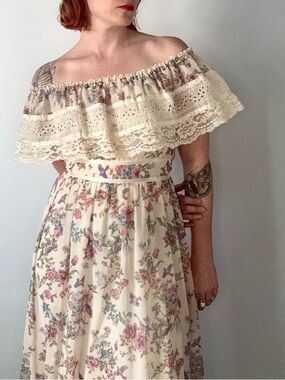 Vintage Gunne Sax Off-Shoulder Floral and bird print Maxi Dress